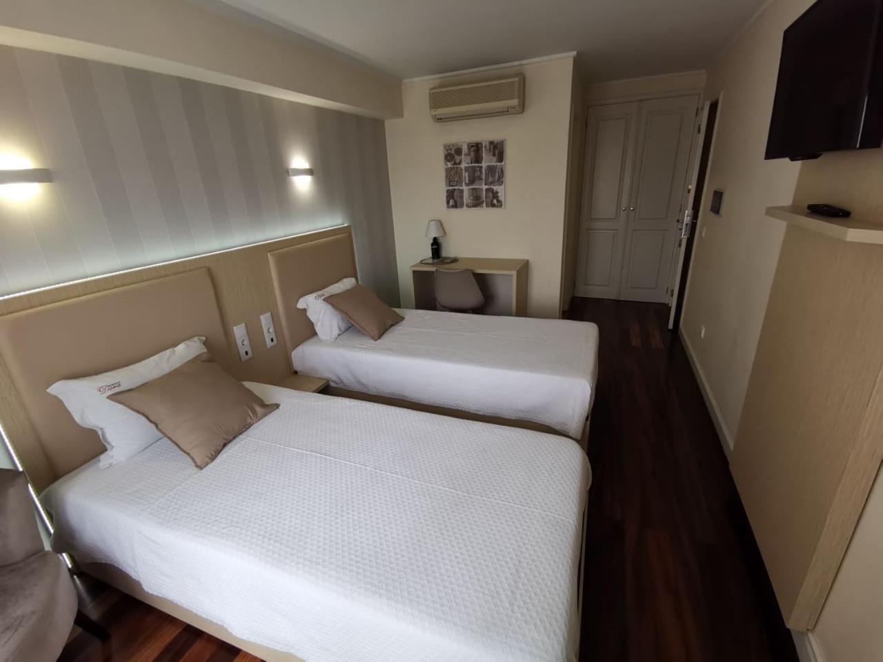 Hotel Residencial Dora บรากา ภายนอก รูปภาพ